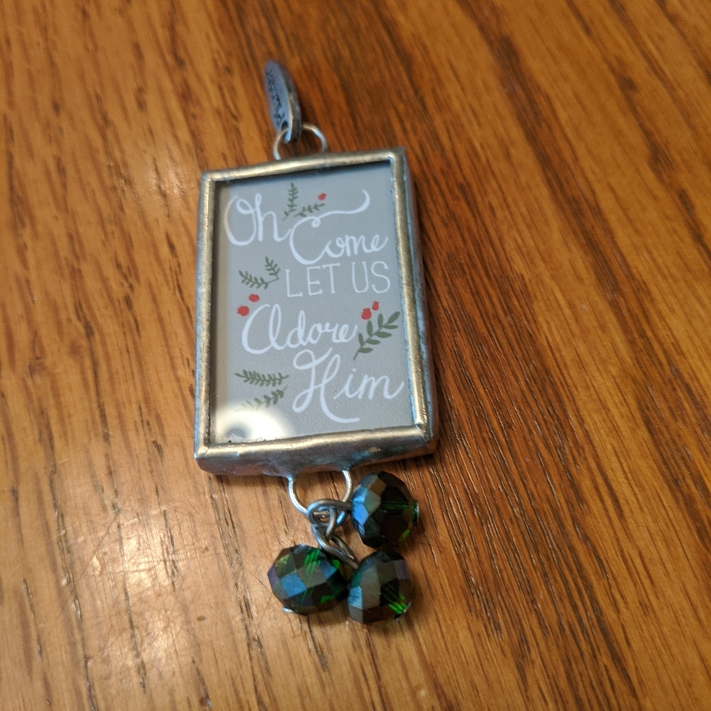 Plunder pendant